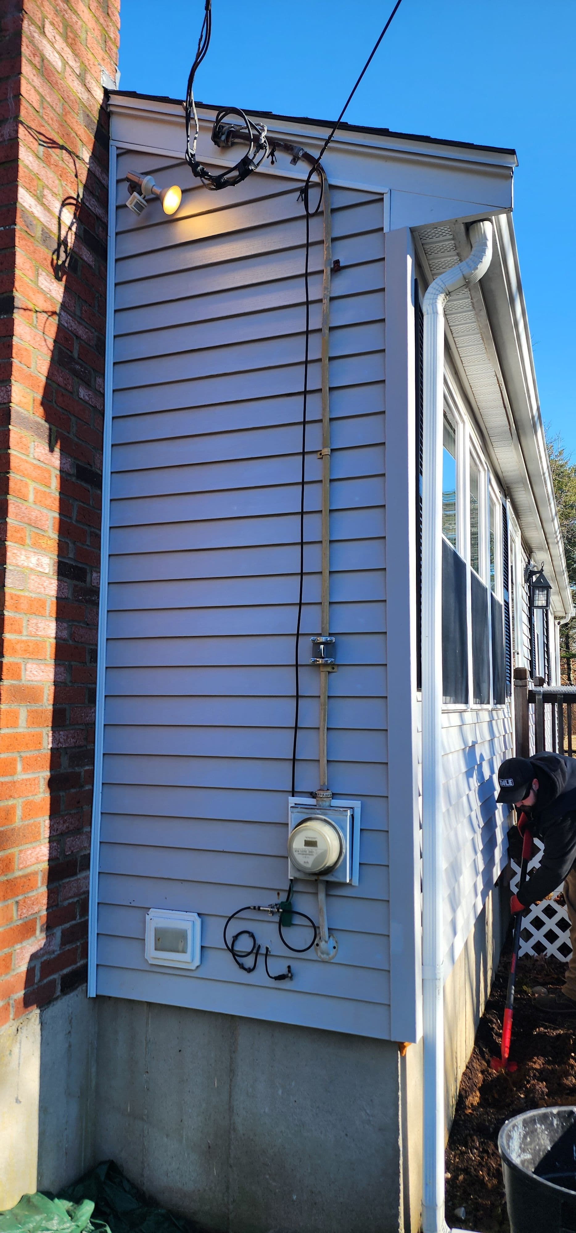 Project Old Meter Out New 200 Amp Service In image